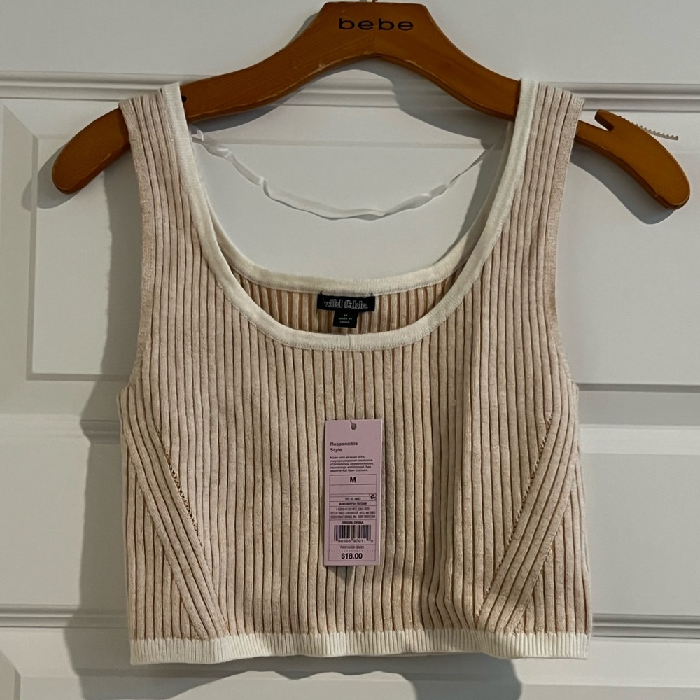 NWT Wild Fable Almond Cropped Sweater Tank Top Size Medium